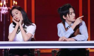 关晓彤和宋亚轩接吻