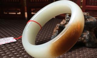 两千可以买到什么样的和田玉手镯 新疆和田玉手镯价格